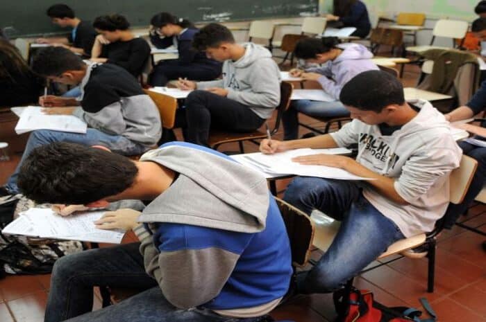 Adiada exigência de nota mínima na redação do Enem para quem tem Fies_65995304a7d2c.jpeg