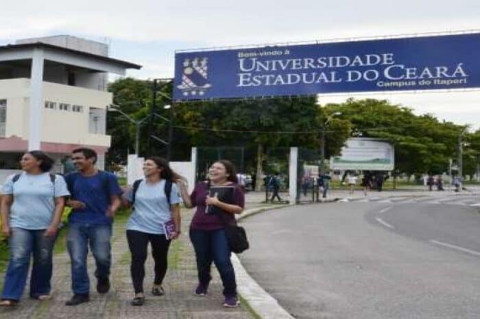 Confira a correção de física da UECE realizada pelo prof. Daniel_659959c7978f8.jpeg