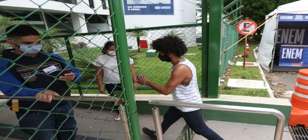 Enem 2022 tem 1 milhão de inscritos no primeiro dia