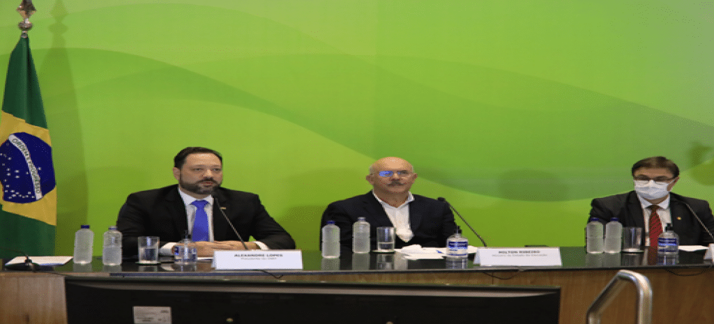 Mais de 2,6 milhões participam do primeiro dia