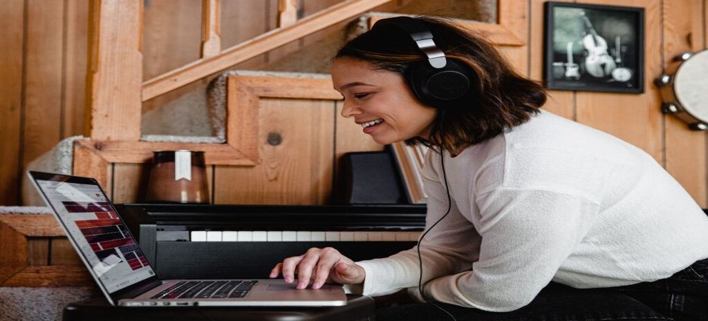 Música pode ajudar no aprendizado do inglês