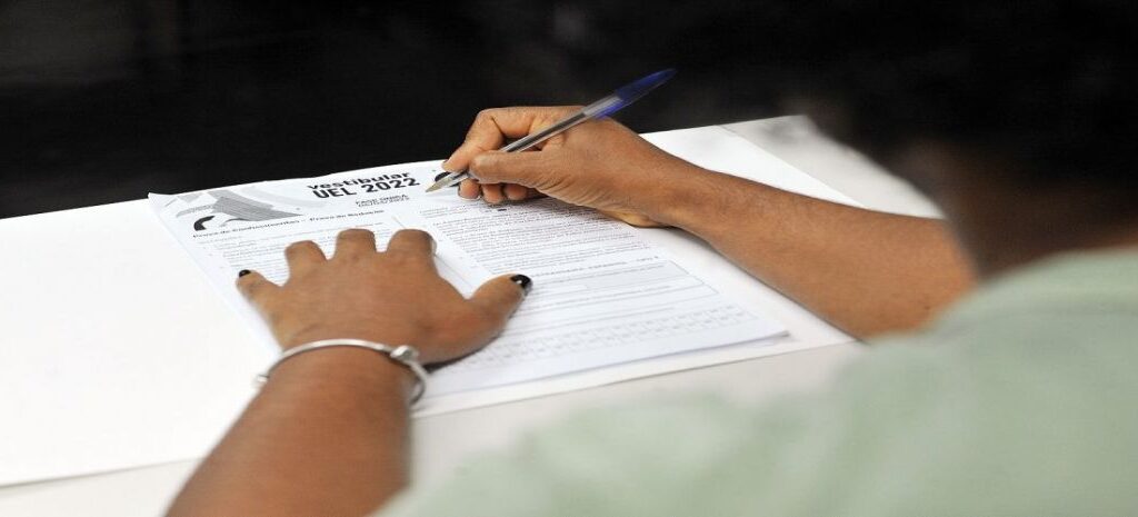 Próximo vestibular da UEL terá etapas em março e abril de 2023, e taxa de inscrição será de R$ 167