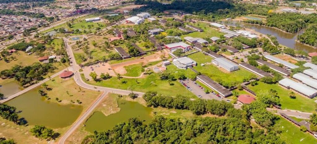 Ufac oferece 400 vagas de EaD em graduações de Física e Matemática