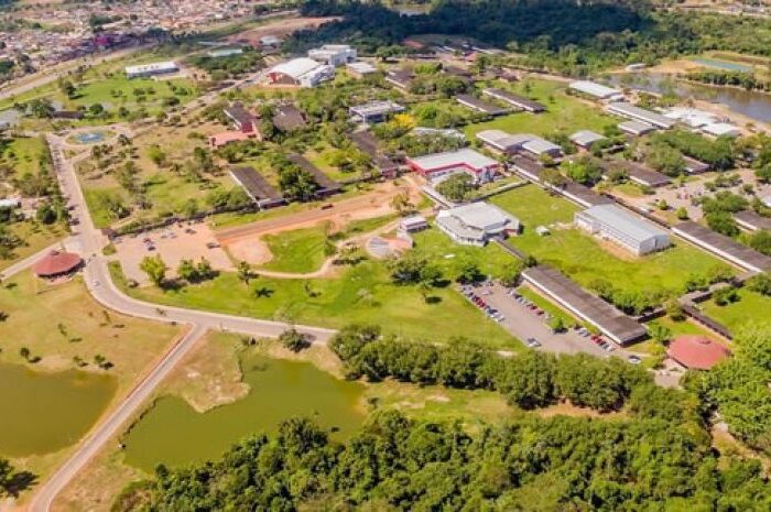 Ufac oferece 400 vagas de EaD em graduações de Física e Matemática_659951c53f24e.jpeg