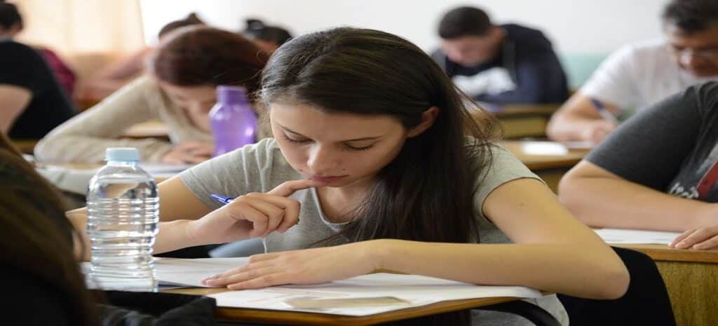 Universidades estaduais do PR divulgam calendários do Vestibular 2020-2021