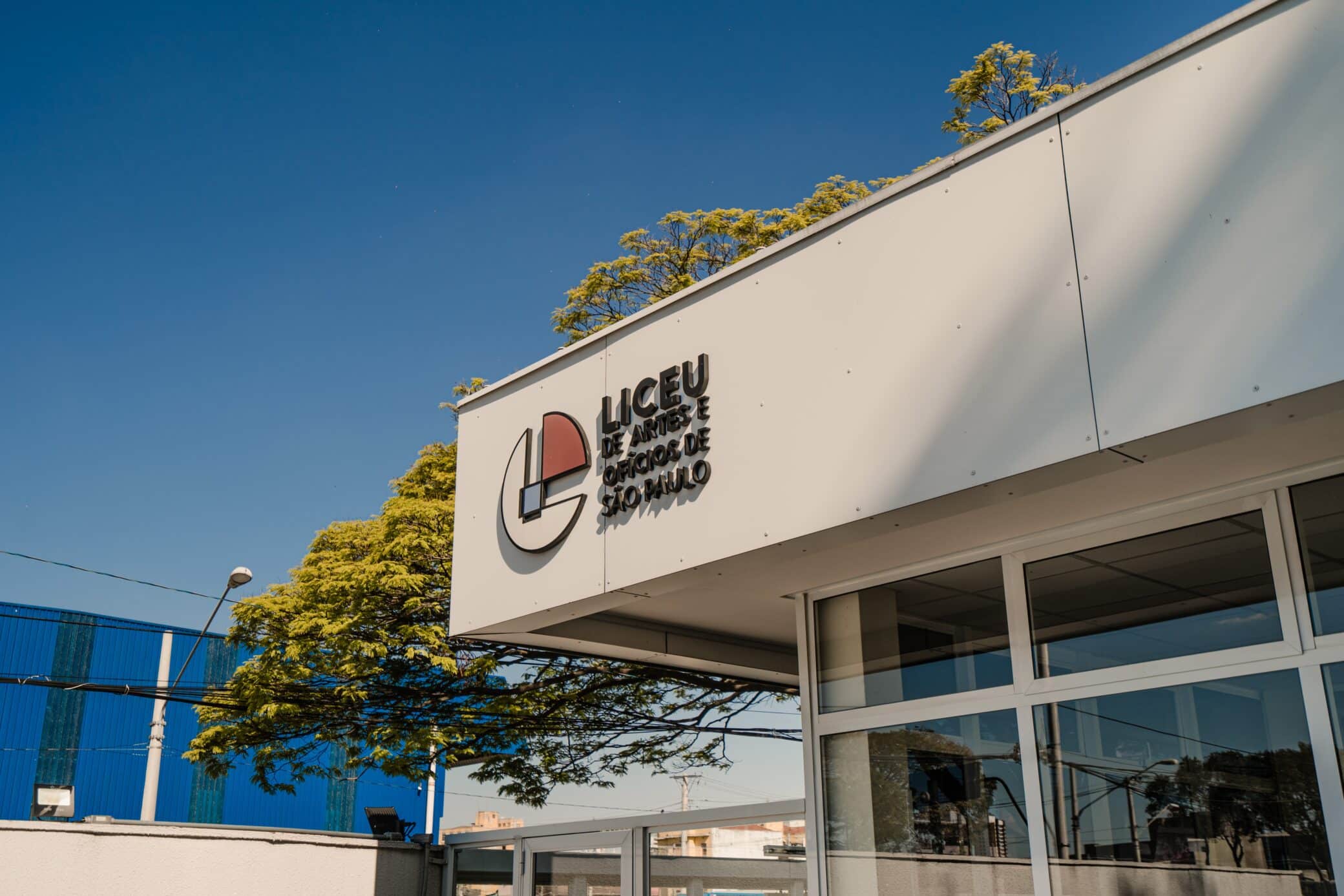 Descubra os 2 Cursos Gratuitos do Liceu de Artes e Ofícios