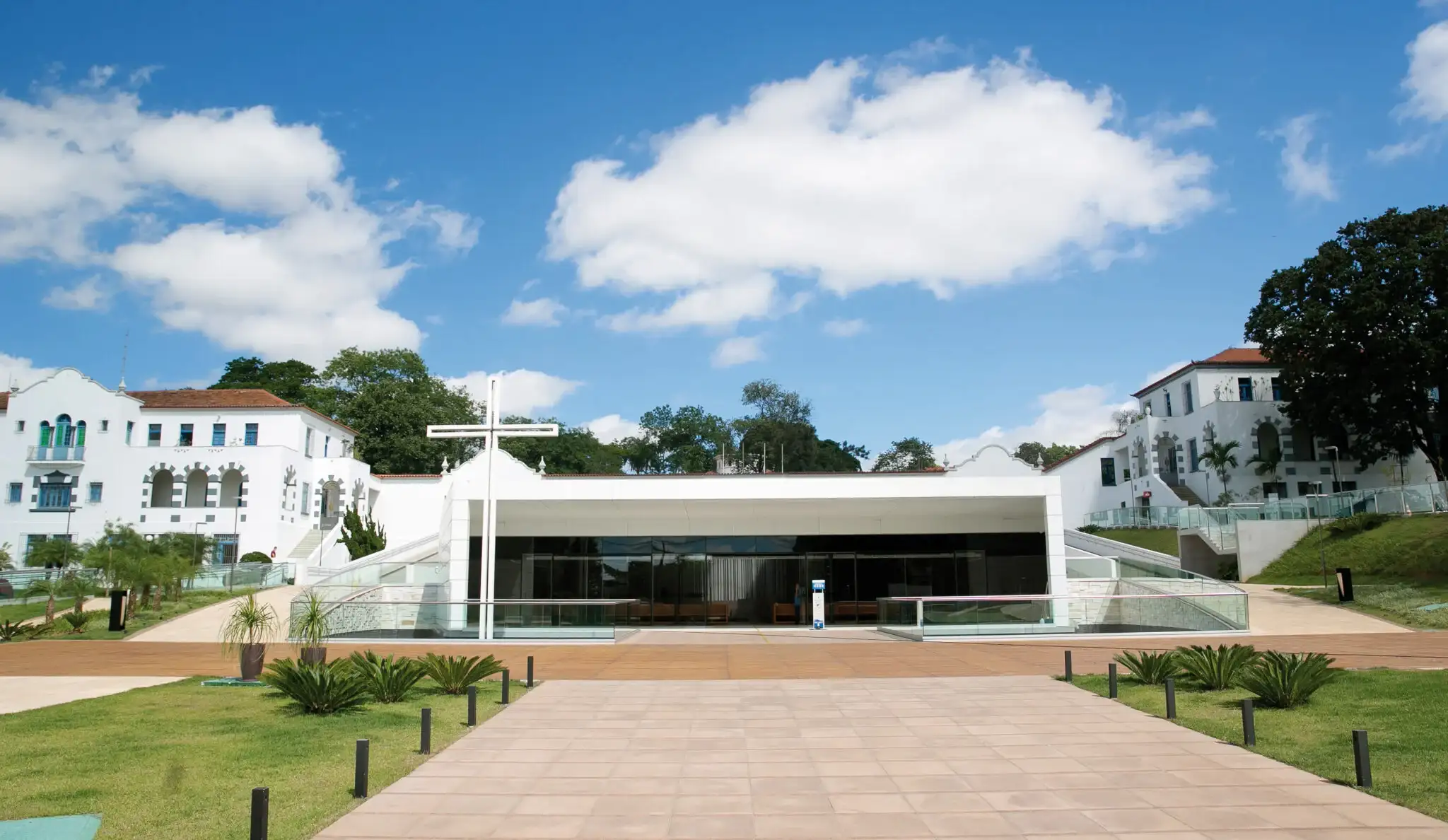 PUC Minas abre processo seletivo para bolsas em 2026