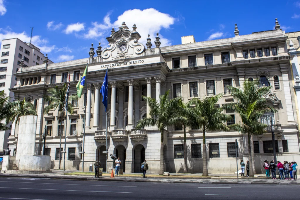 Vestibular Fuvest 2027: edital divulgado traz regras e vagas para a USP