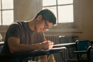 Dicas de estudo para Enem e Fuvest com especialista