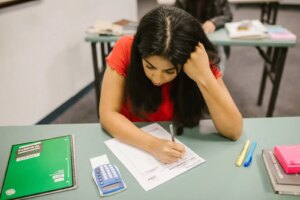 O novo vestibular: por que universidades estão criando processos seletivos além da prova tradicional