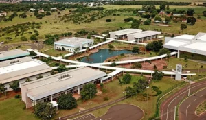 UEMS 2027 abre 1.383 vagas em vestibular e seleção com nota do Enem
