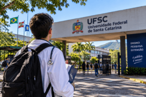 Vestibular UFSC: guia de provas para Medicina e estratégiasVestibular UFSC: guia de provas para Medicina e estratégias