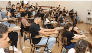 Universidades estaduais do Paraná ofertam 9,5 mil vagas para 2027